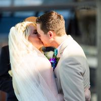 First kiss as husband and wife - 1