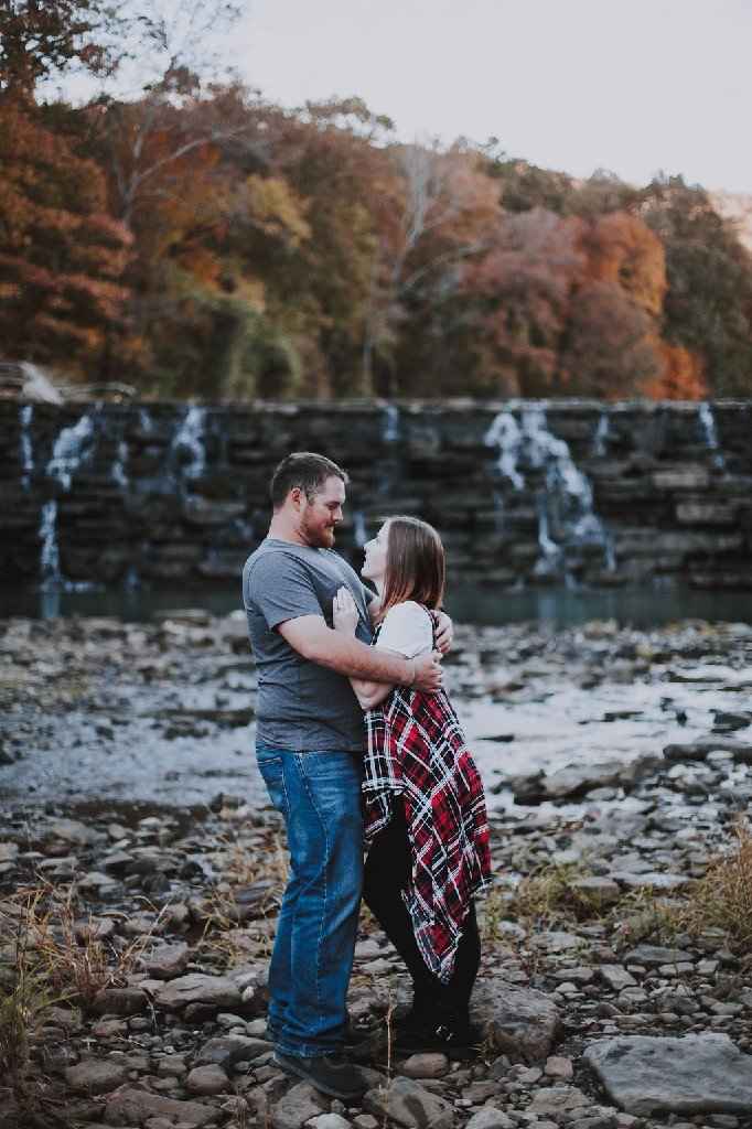 Fall Engagement Pictures Ideas - 5