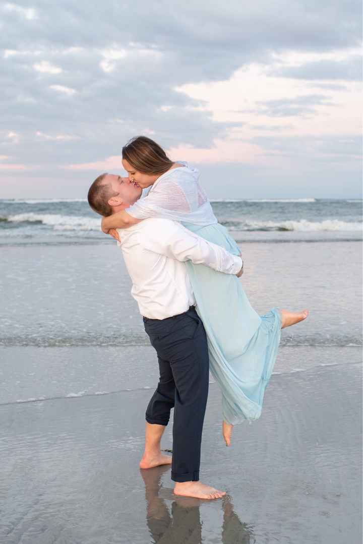 Anyone have engagement photos that are neither cutesy nor glam? - 2