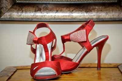 Show me your FEET! :) What shoes are you wearing?