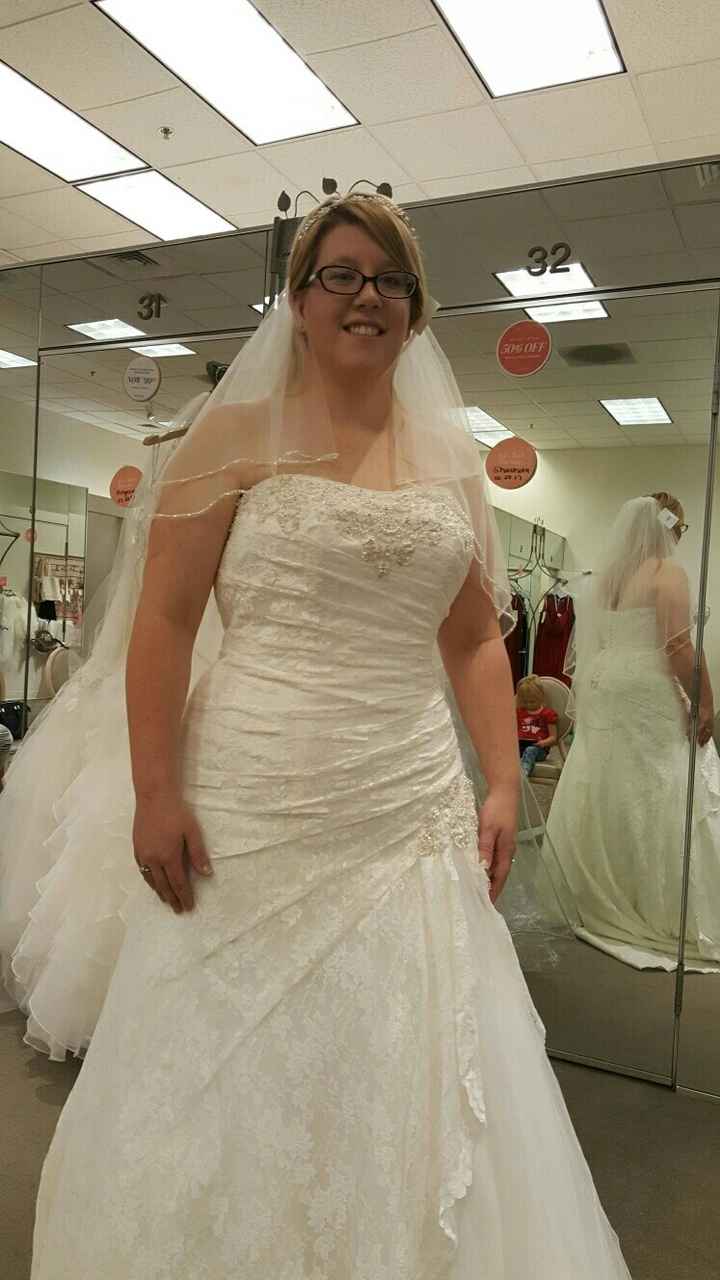 Calling plus size brides, show me your Dress
