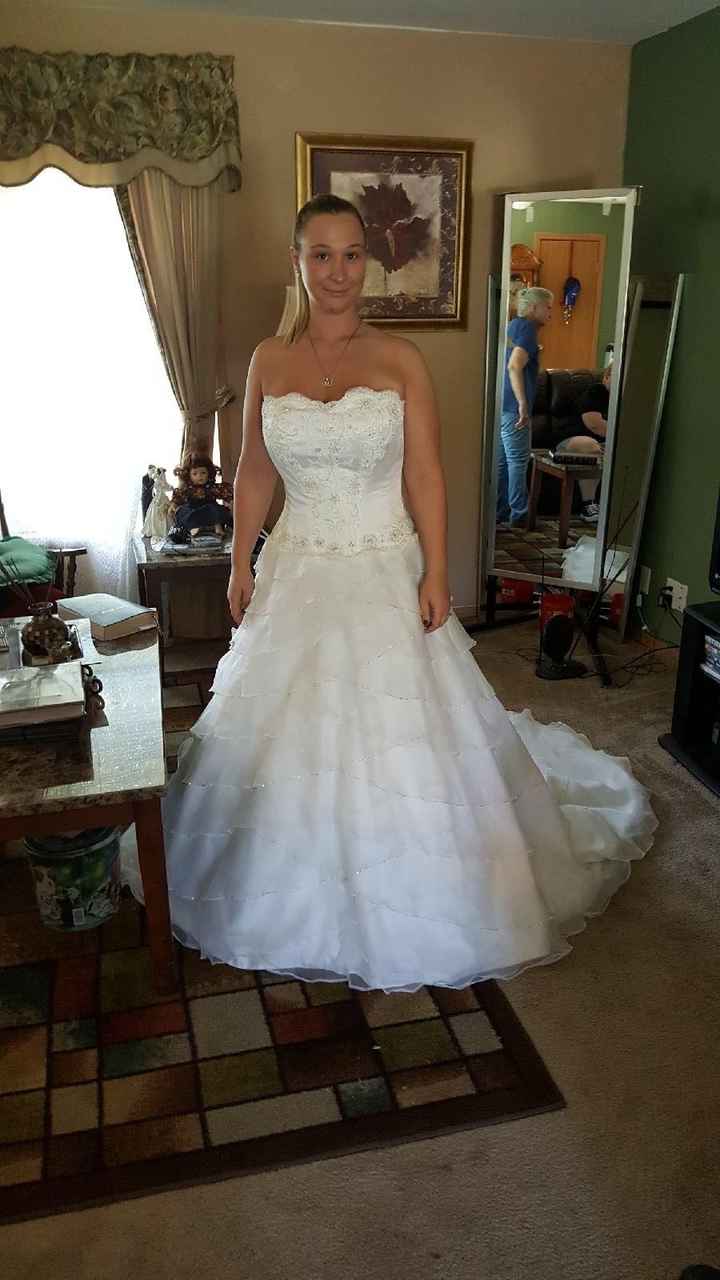 I wanna see your wedding dress!