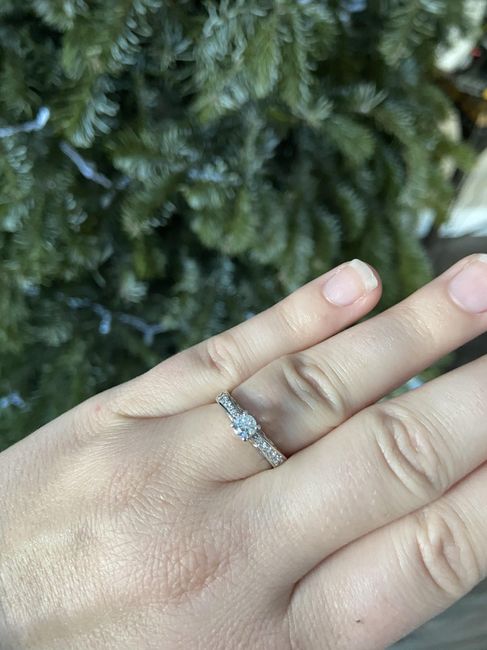 Brides of 2022! Show us your ring! - 1