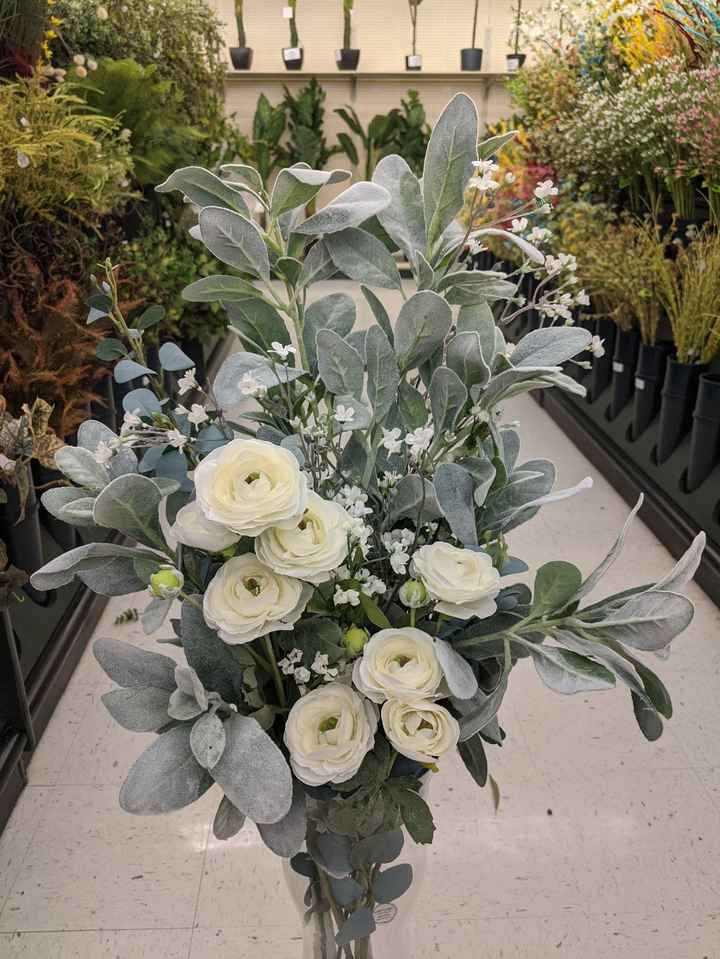 Flower arrangement for ceremony - 1