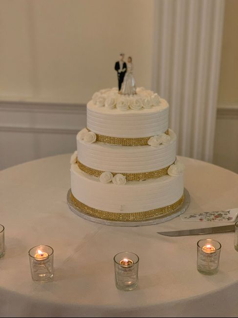 Show me a picture of your wedding cake! 1