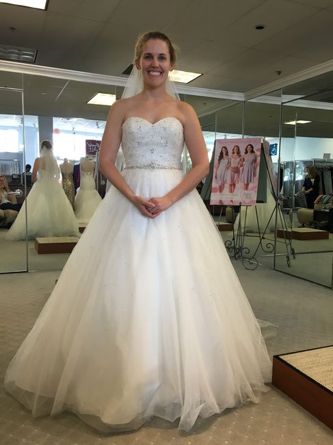 Show off your dress!!