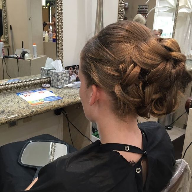 Share Your Hair & Makeup Style