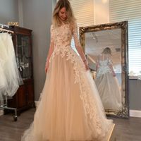 Vera Wang sample dress length ? - 1