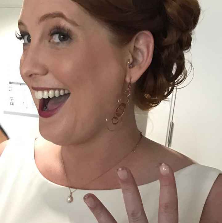 Hopelessly lost on wedding jewelry