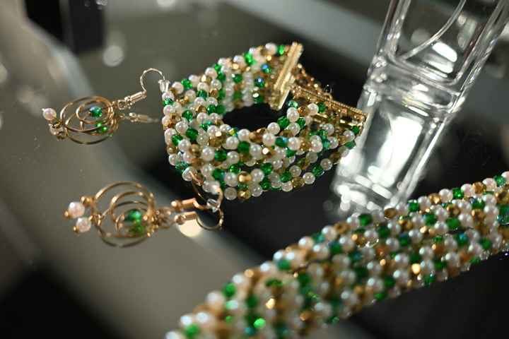 Received Wedding Photos-- not in love with them. - 6