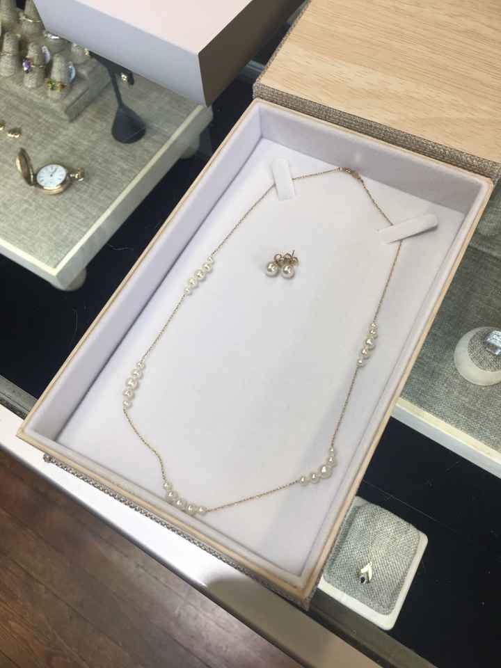 Show me your wedding jewelry please :)