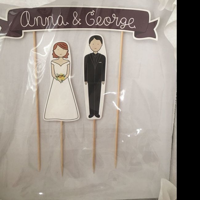 Cake topper