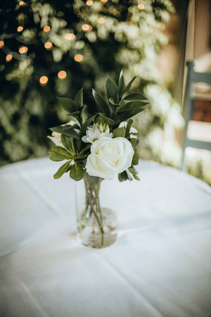 Flowers or no flowers as a centerpiece