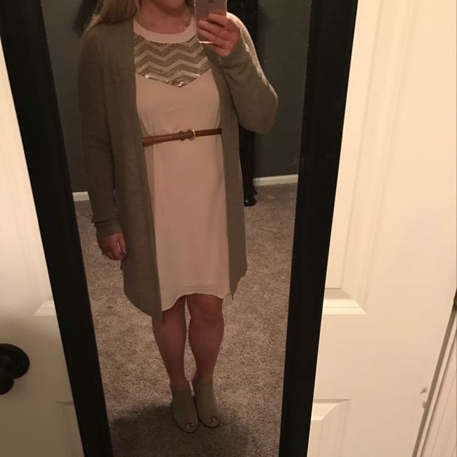 Do you like these engagement photo outfits?