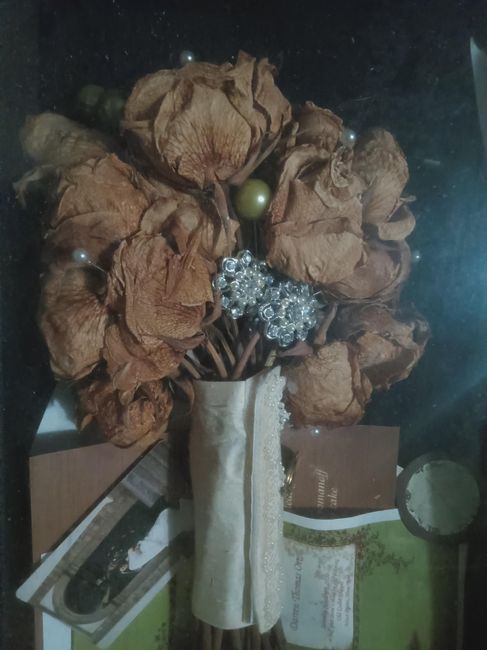 How did you preserve your bouquet? - 1