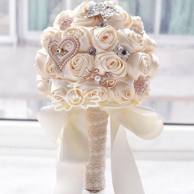 SHOW ME YOUR WEDDING BOUQUET :)