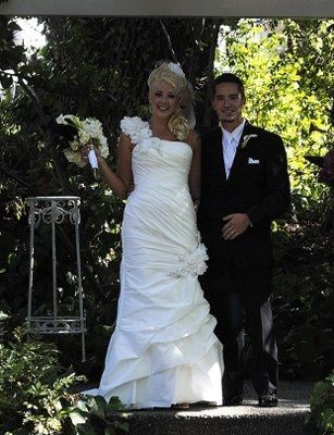 IM A WIFE!