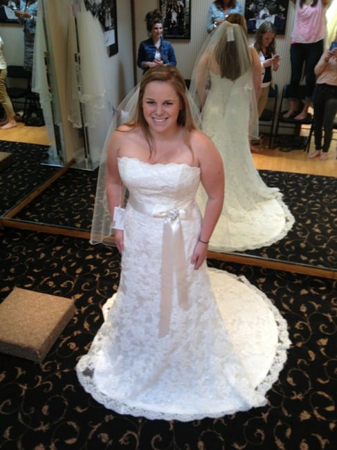 Can i see some dresses?!?!?!?