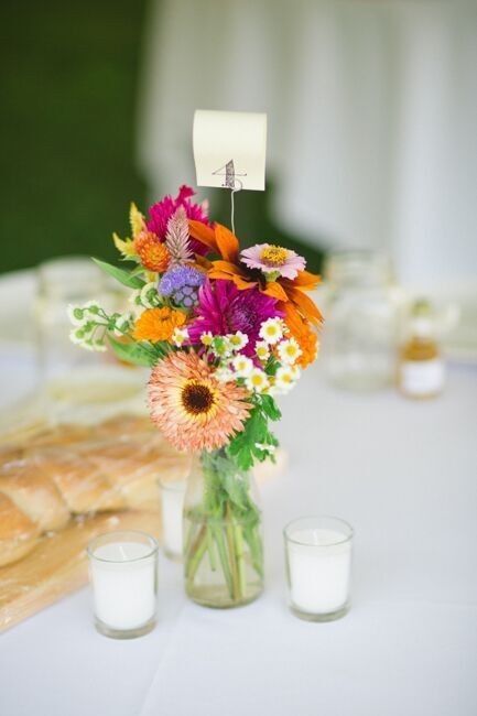 I feel completely clueless about centerpieces