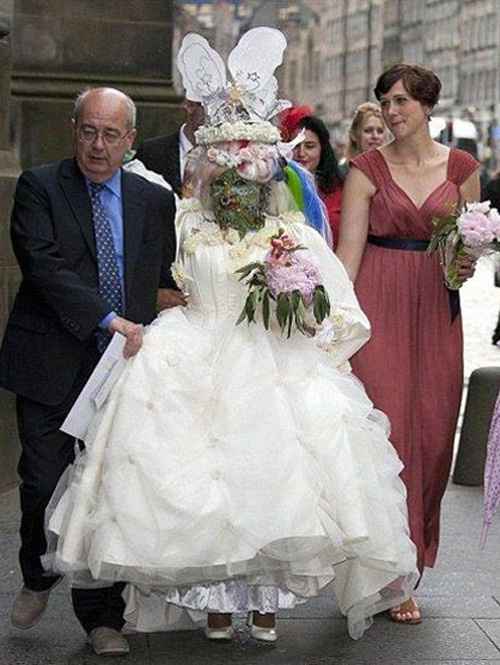 Google "funny wedding pic" or "horrible wedding pic" and post your favorite that popped up!