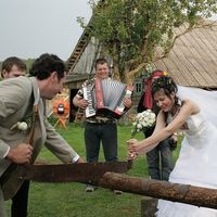 Looking for a Bavarian gift shop, for a wedding - 1