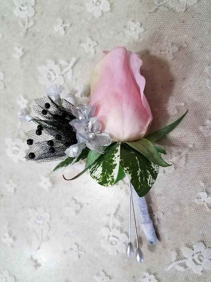 boutonniere