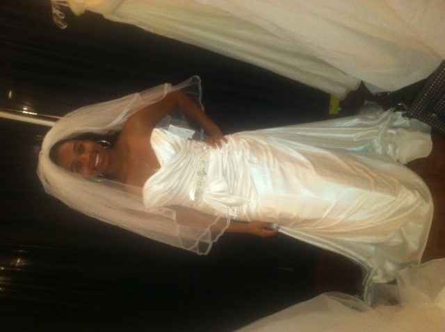 I don't love my dress =/