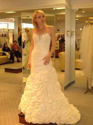 I picked my dress!!! Pictures :)