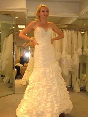 I picked my dress!!! Pictures :)