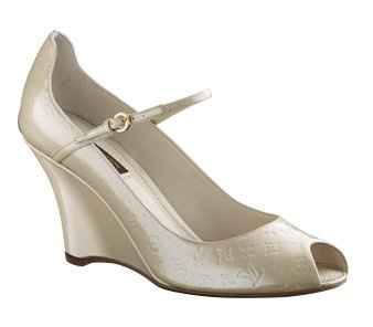 Let's see your shoes!