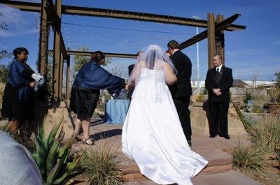 I finally have internet!! And wedding pics!