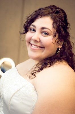 Simple hairstyle for legal wedding