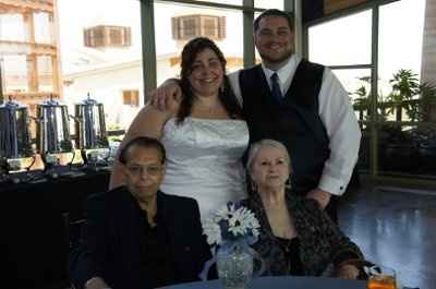 I finally have internet!! And wedding pics!