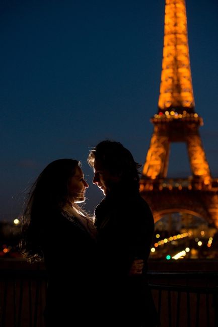 Engagement Pictures in Paris?