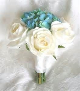DIY Bouquets and Centerpieces
