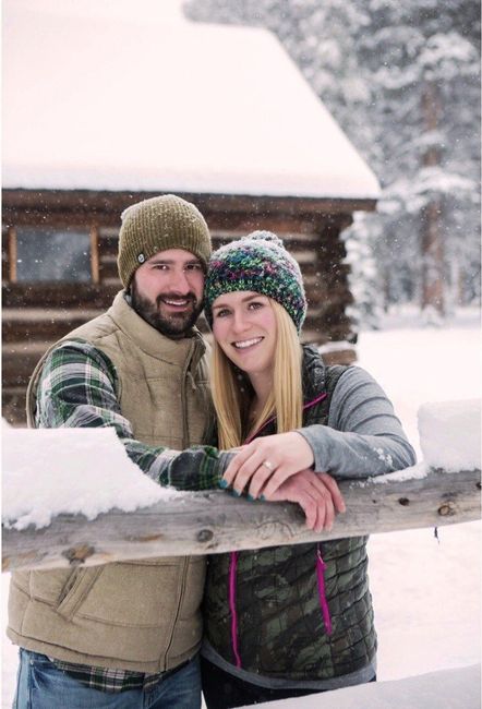 Engagement Photo Outfits 12