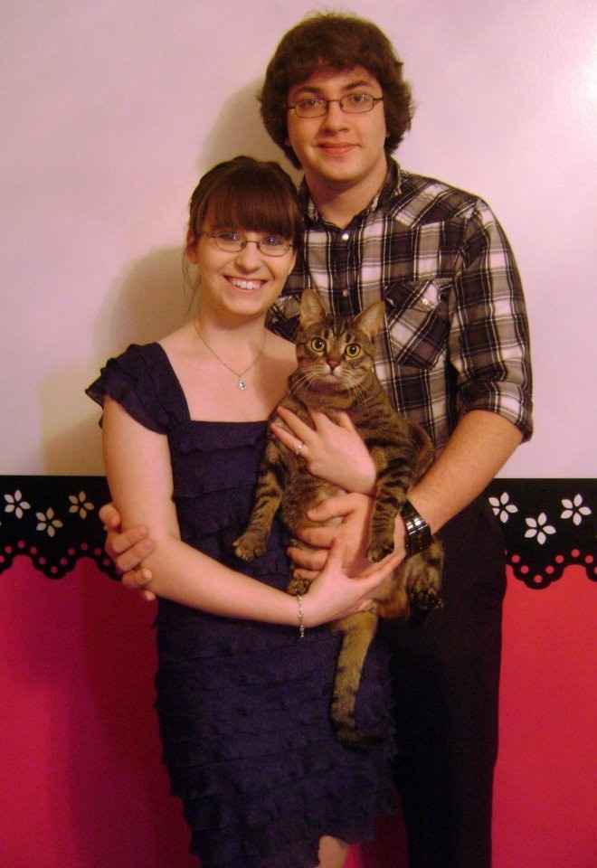 Post Your Favorite Picture of You and Your Fiance/Fiancee!