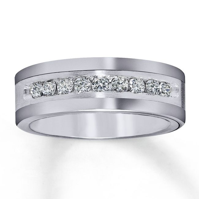 Grooms wedding band