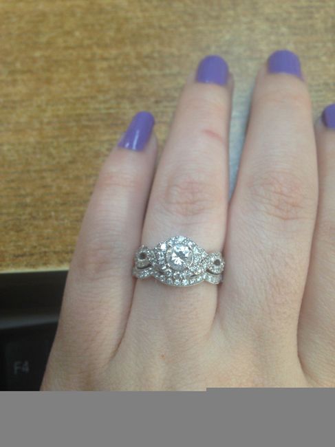 For ladies with a wedding band/e-ring that's 'swirly'...