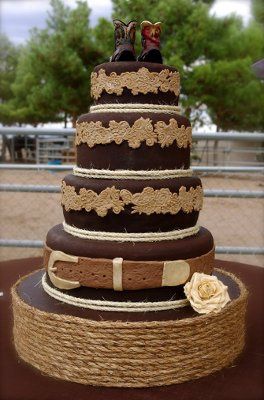 Help with my cake and center pieces
