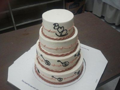 Help with my cake and center pieces