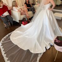 Short Brides! Let’s see your dress 🥰 - 3