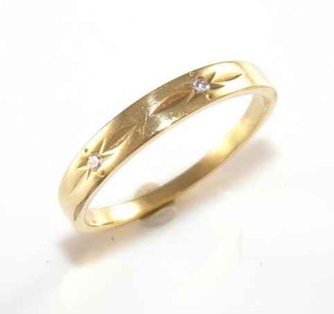 Marquise solitarie, band or enhancer?