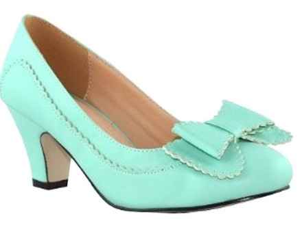 Anybody wearing mid sized heels??