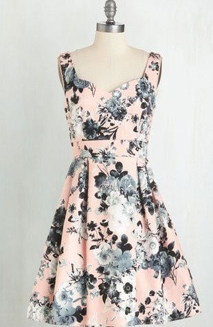 Dressing a mother who is in denial about her body type