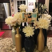 Ladies: Show off your wedding themes!