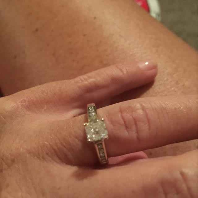 New engagement ring- show me your rings!