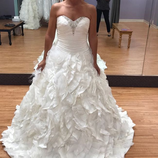 Please show your wedding dress, ladies - 1