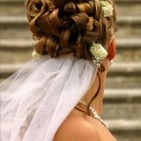 so how is everyone doing their hair