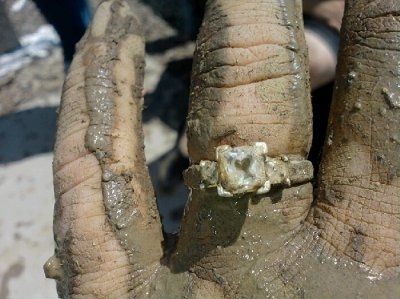 Show off your engagement ring!**Pics**